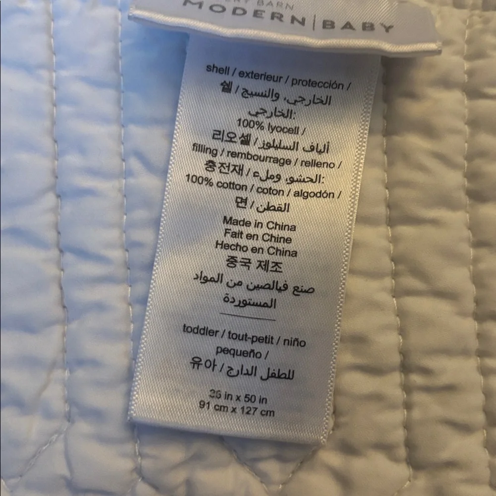 Modern POTTERY BARN *Toddler* Unisex White Baby Quilt 36